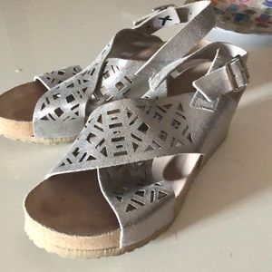 Mephisto metallic wedge sandals